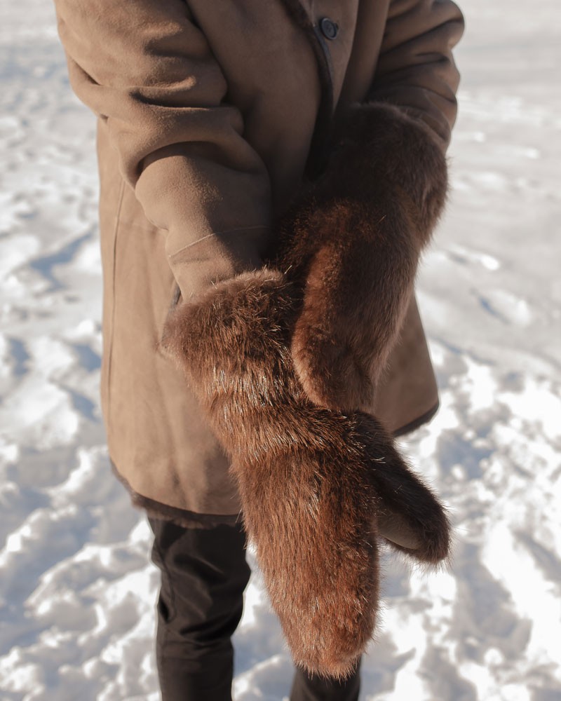 Beaver Fur Gauntlet Mittens
