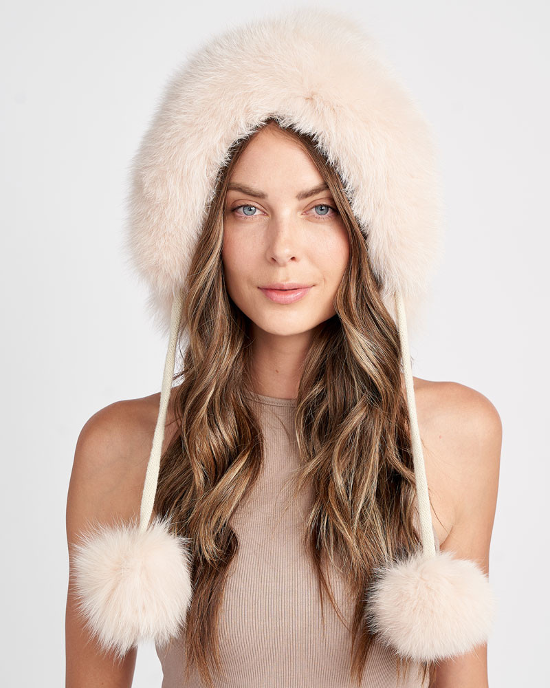 Cassie Knitted Hood with Fox Fur Trim in Oat