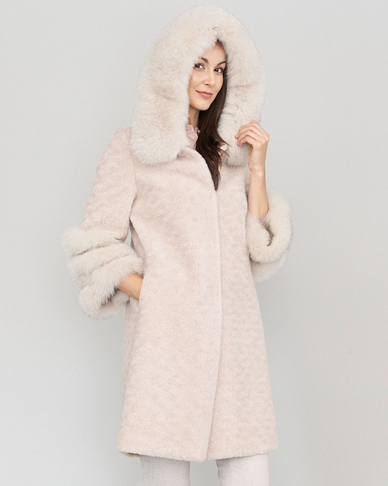Manteau Poppy en peau de mouton beige avec garniture en fourrure de renard