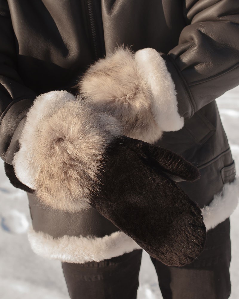 Sheared Beaver Mittens with Coyote Fur Trim